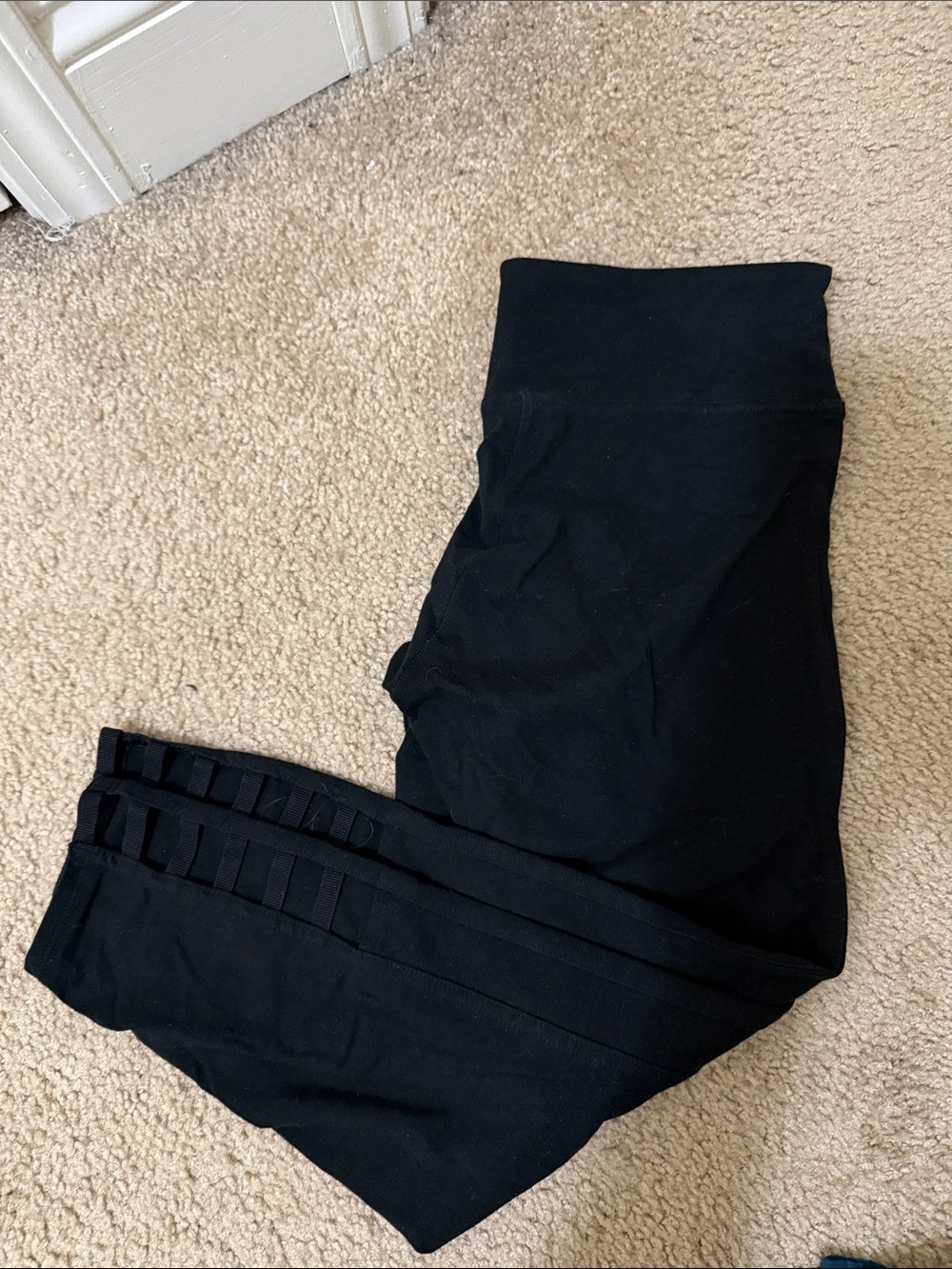 Women’s Black Leggings with Side Ladder Detail (Capri)